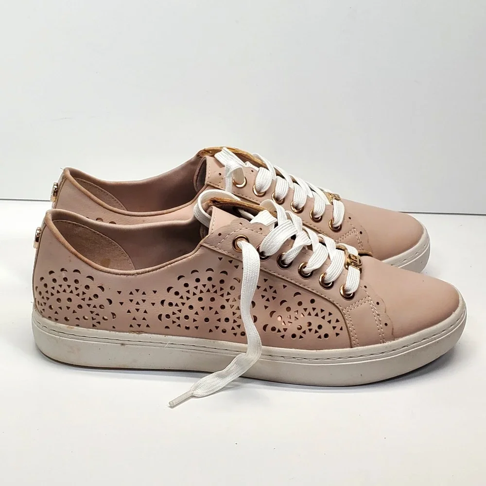 Liz Claiborne Winslow Sneakers Size 8.5M Blush Pink Pierced Design Lace Up